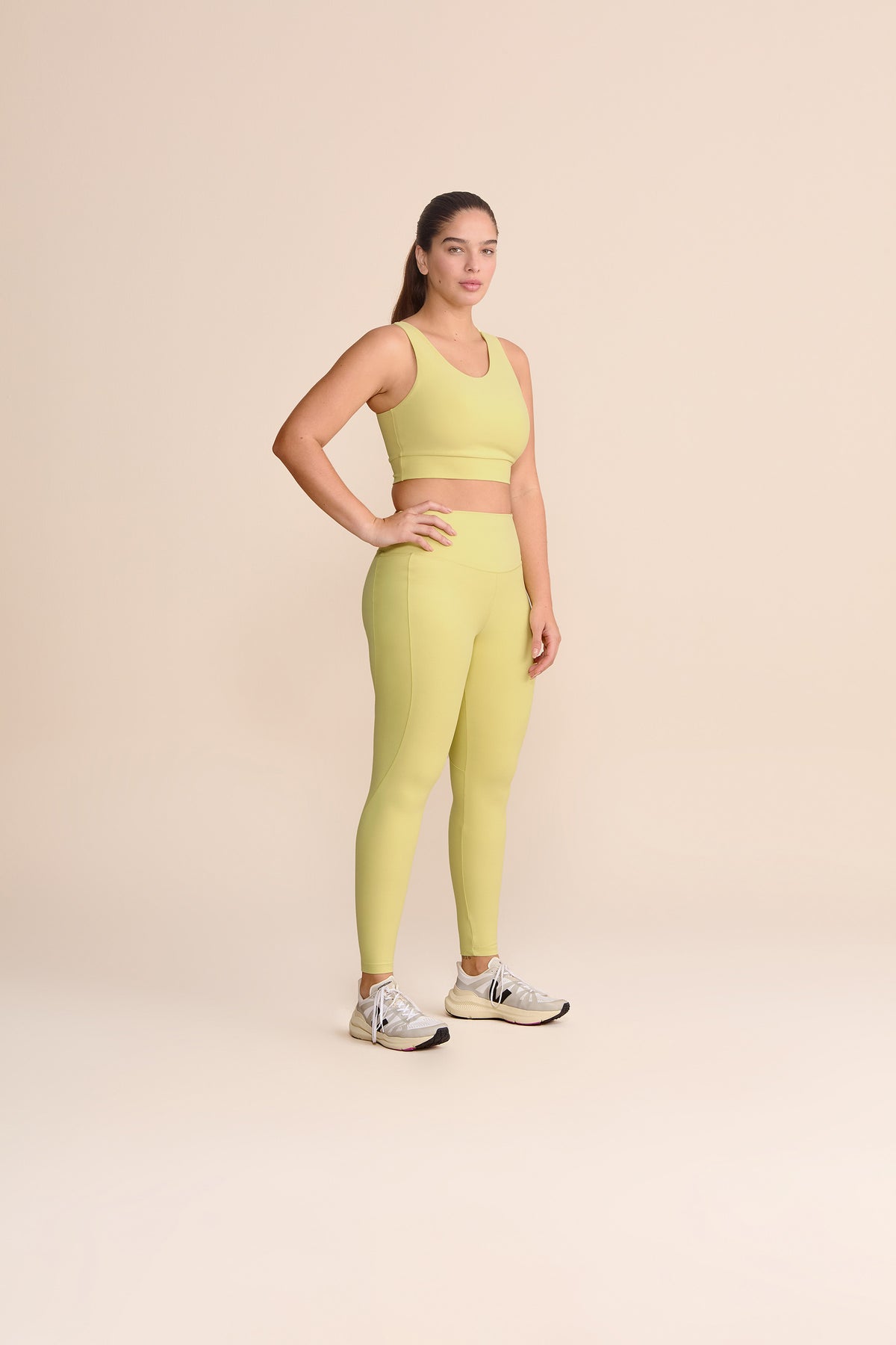 V Pocket Inner Active® Leggings