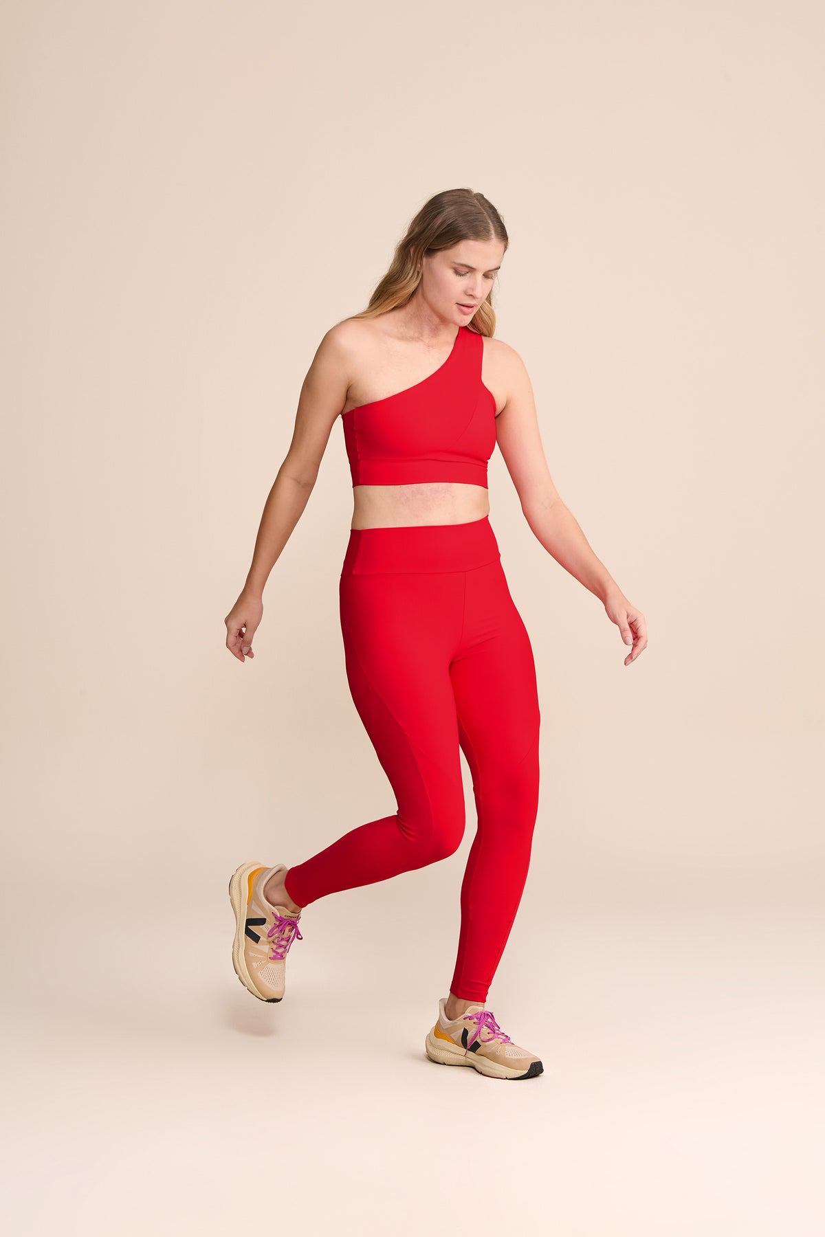 One-Shoulder Neoprene Lines Sports Bra