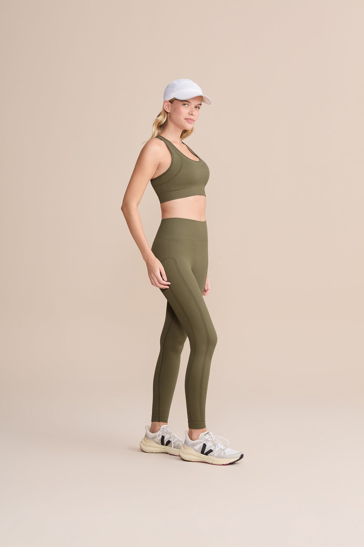 Mix Seamless Knit Racerback Sports Bra