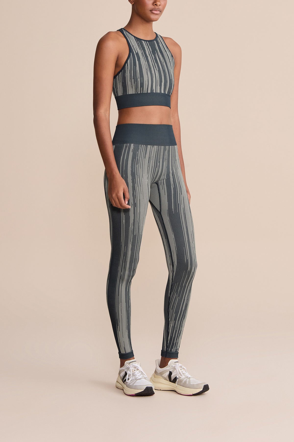 Mix LIVE! Seamless Knit® Sports Bra