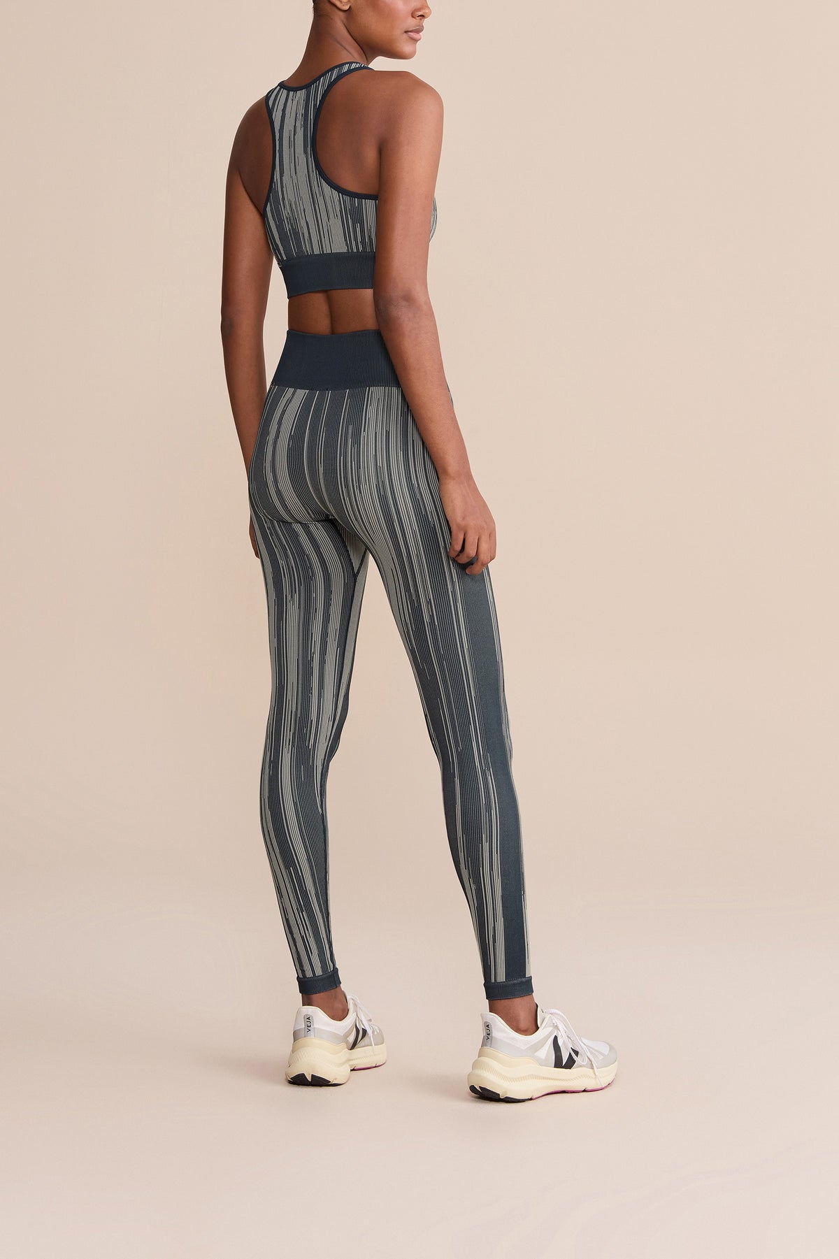 Mix LIVE! Seamless Knit® Sports Bra