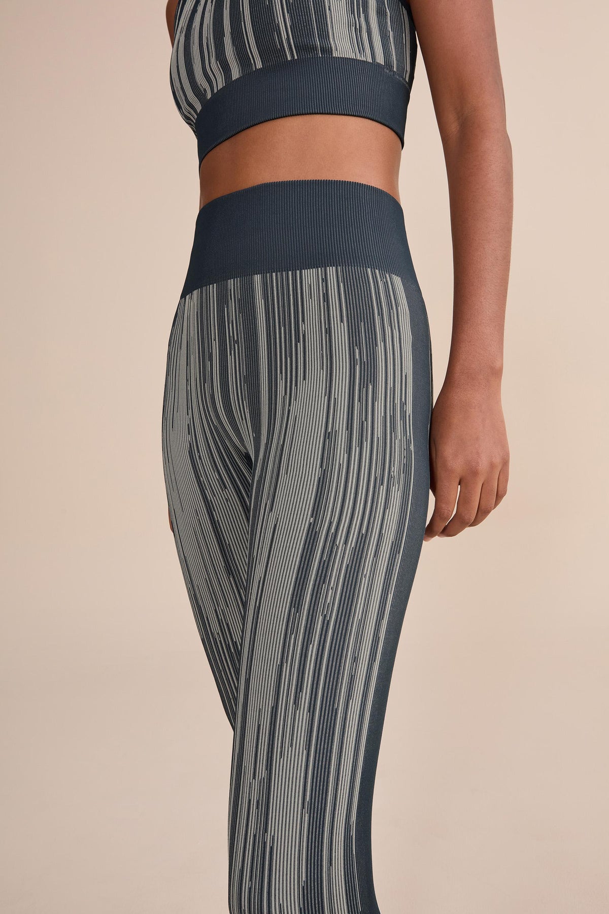 Mix LIVE! Seamless Knit® Sports Bra