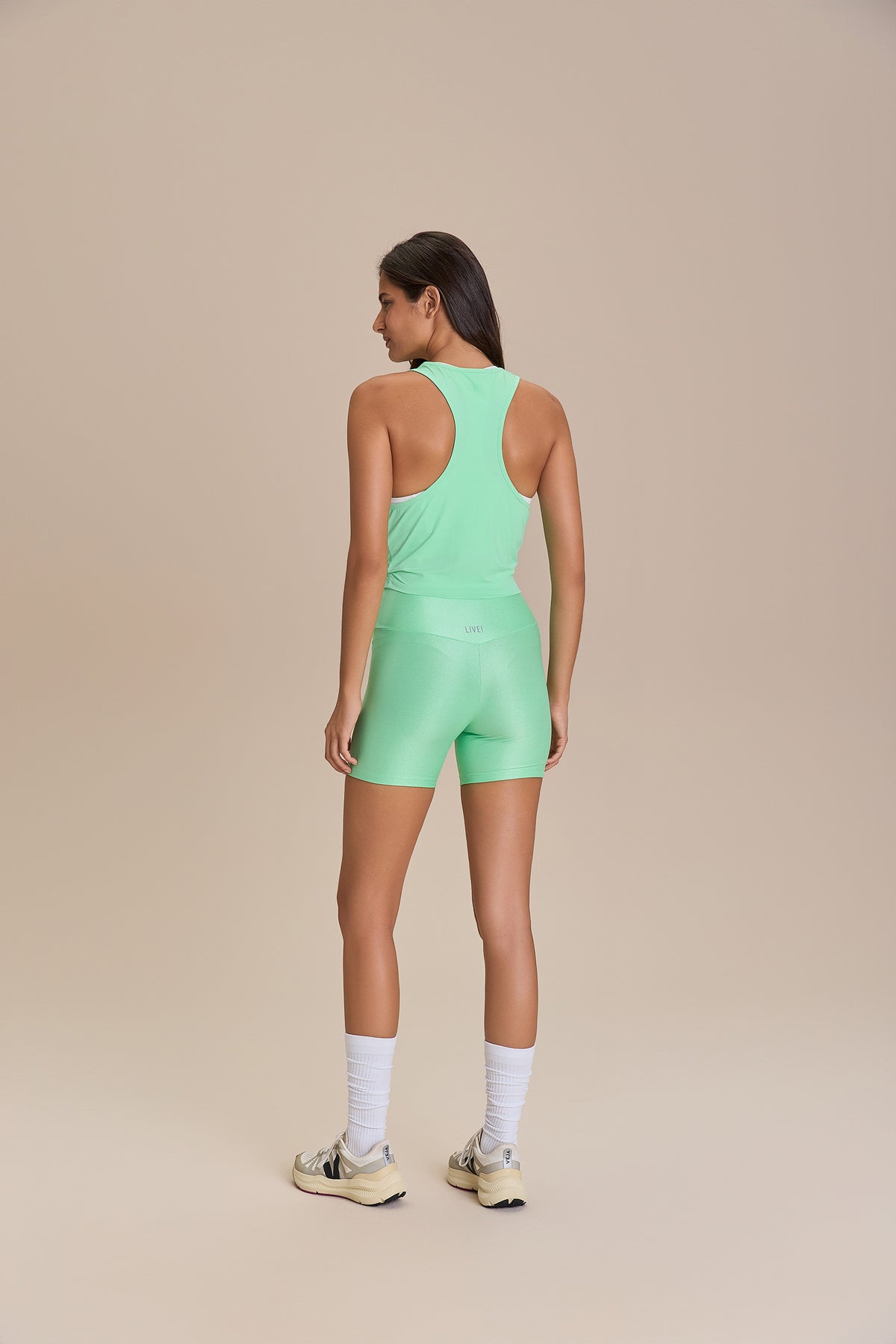 Twist Set Tank