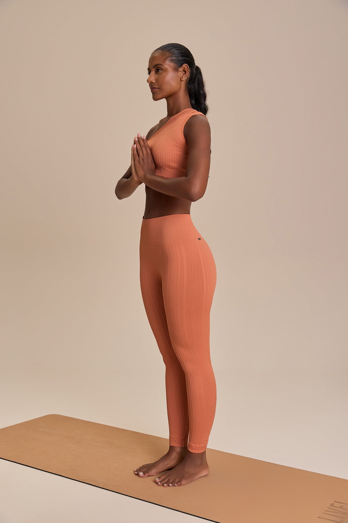 Seamless Pulse One-Shoulder Bra