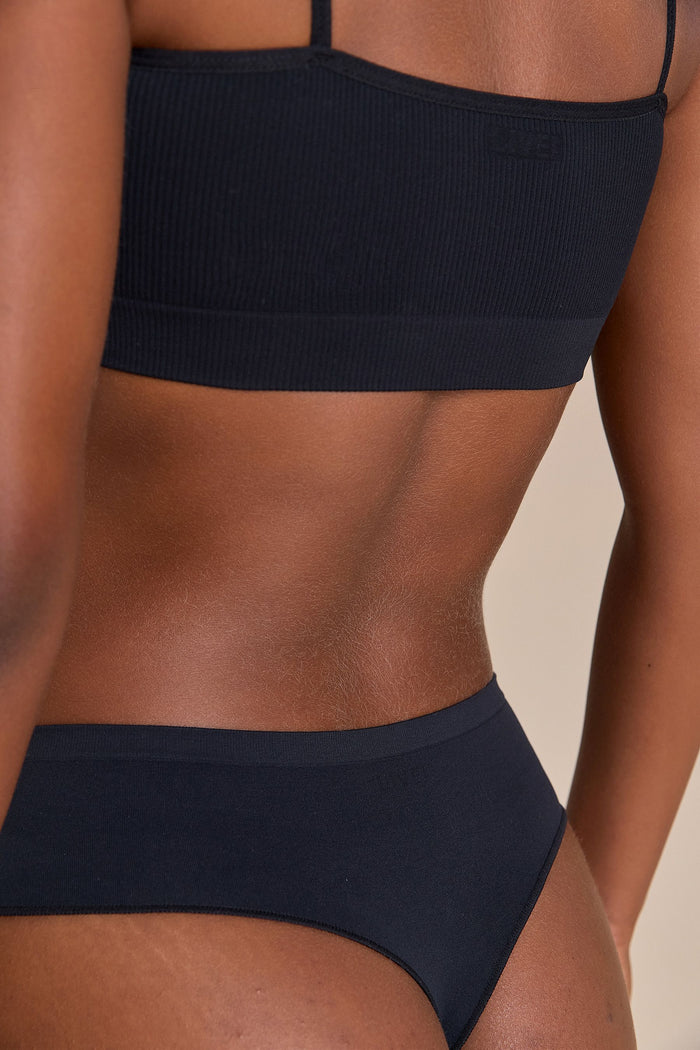 Seamless Mid Thong