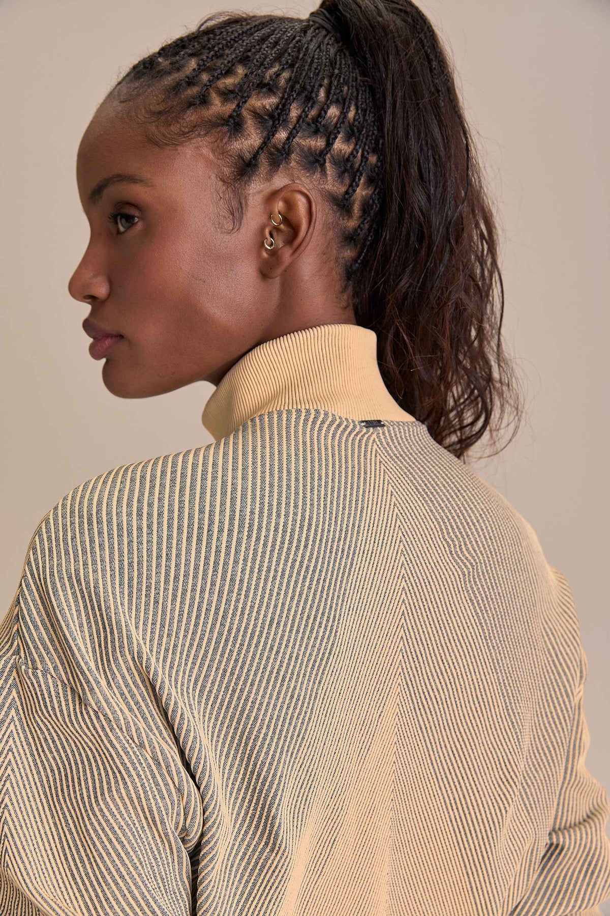 Seamless Diagonal Jacket