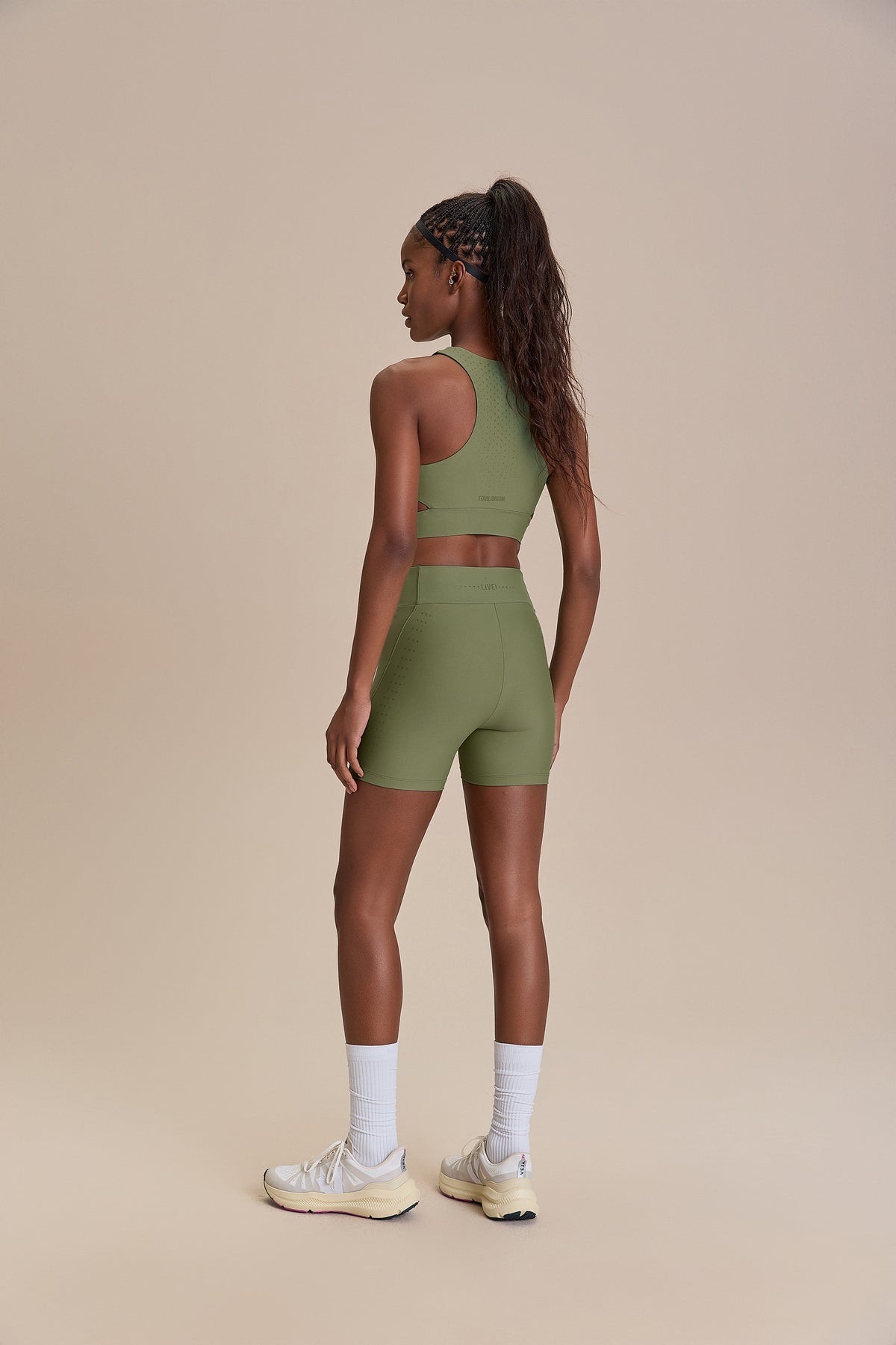 Equilibrium Curve Shorts