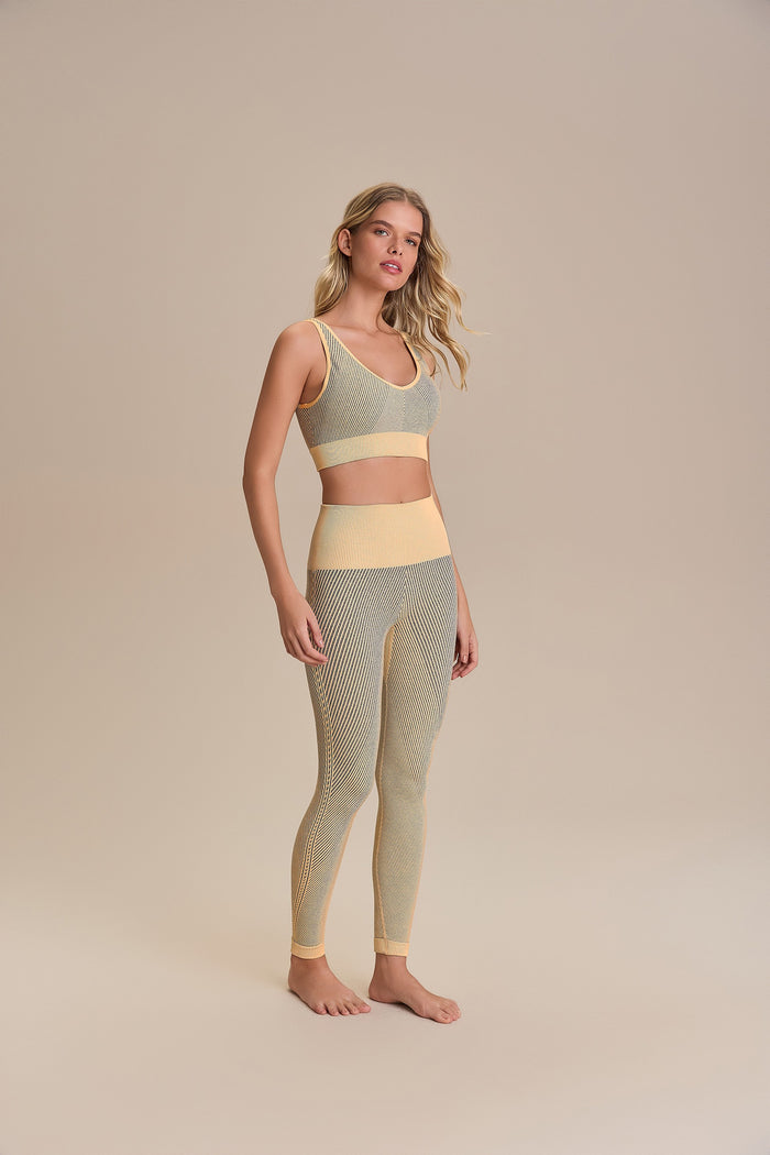 Seamless Diagnonal V Bra