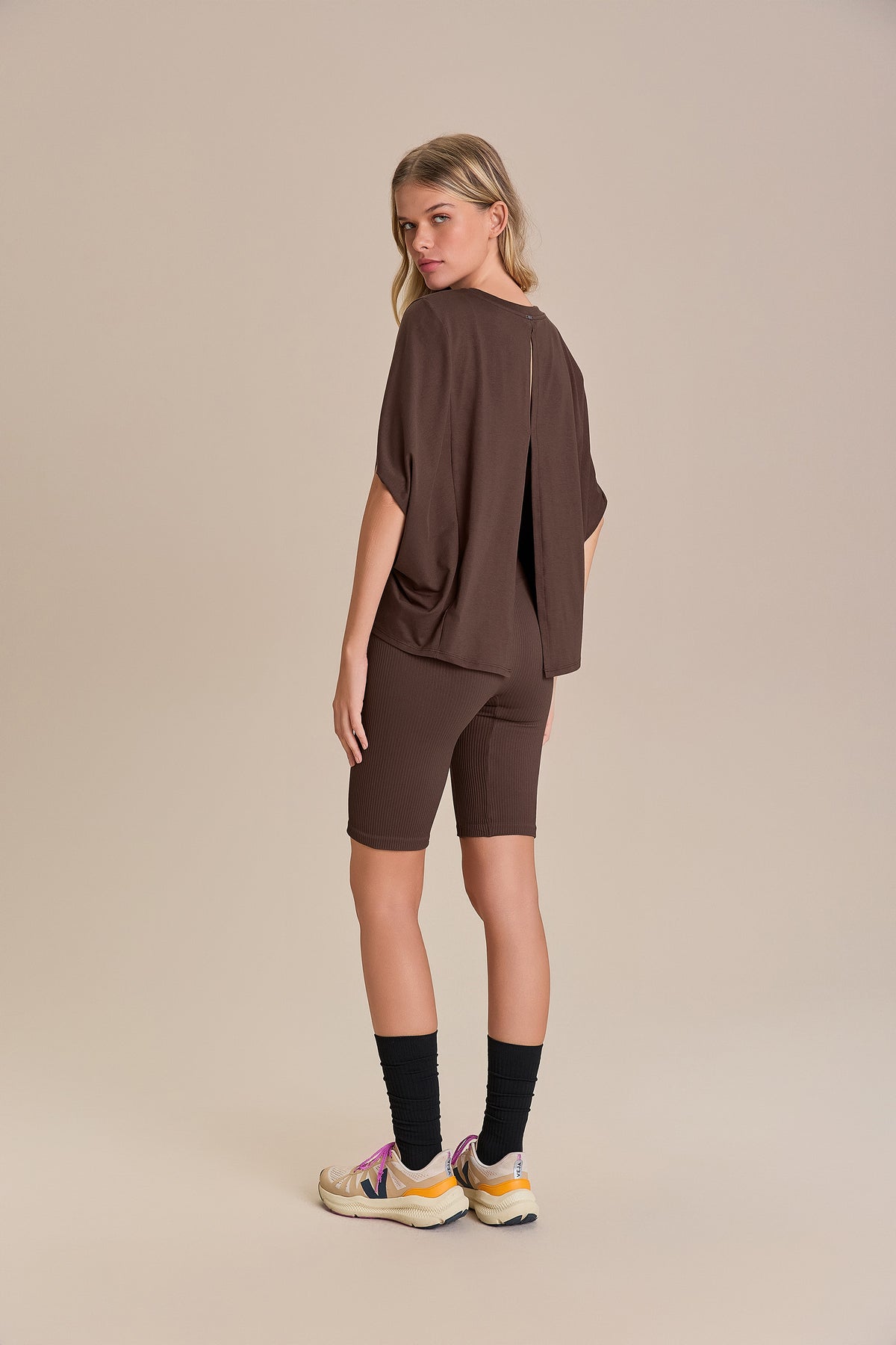 Pima Slim Hexagon Top