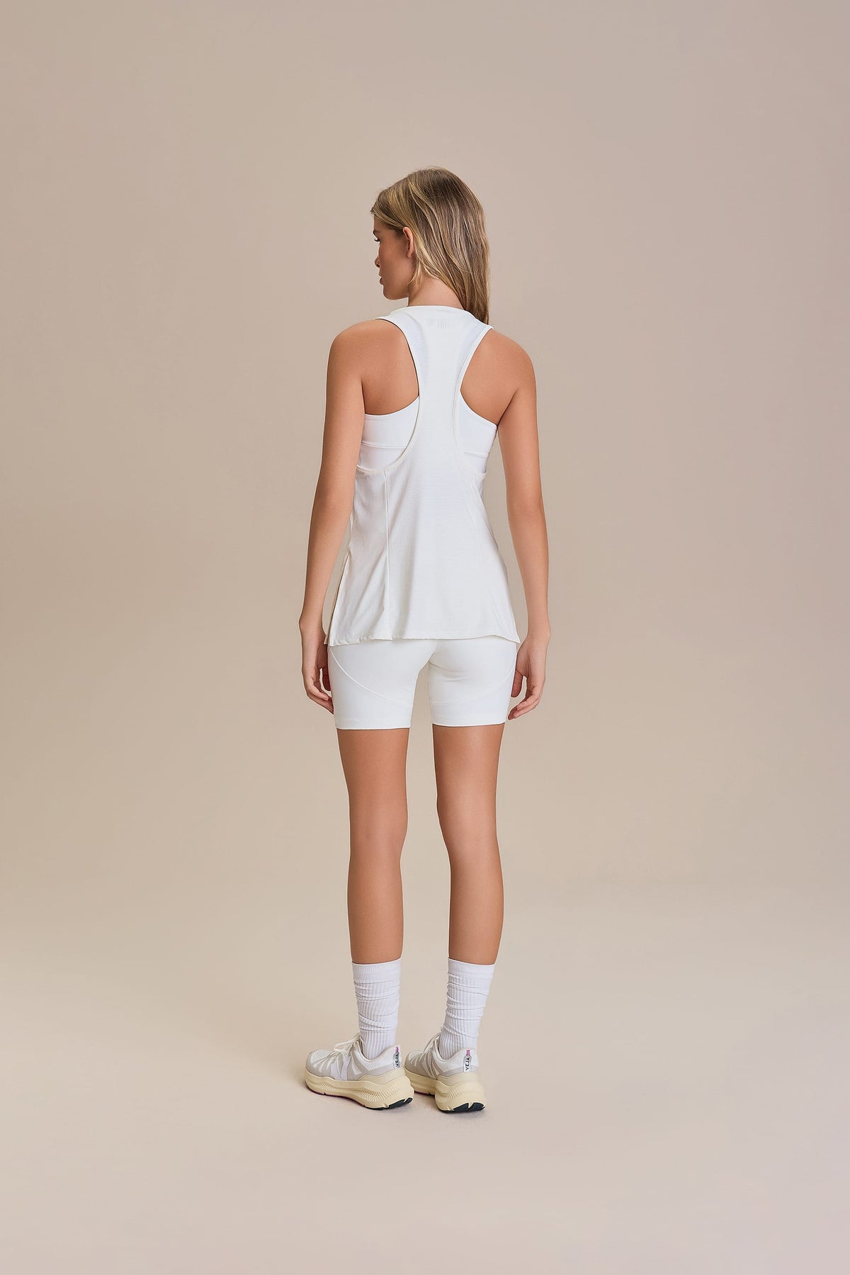 Air Move® V Tank Top