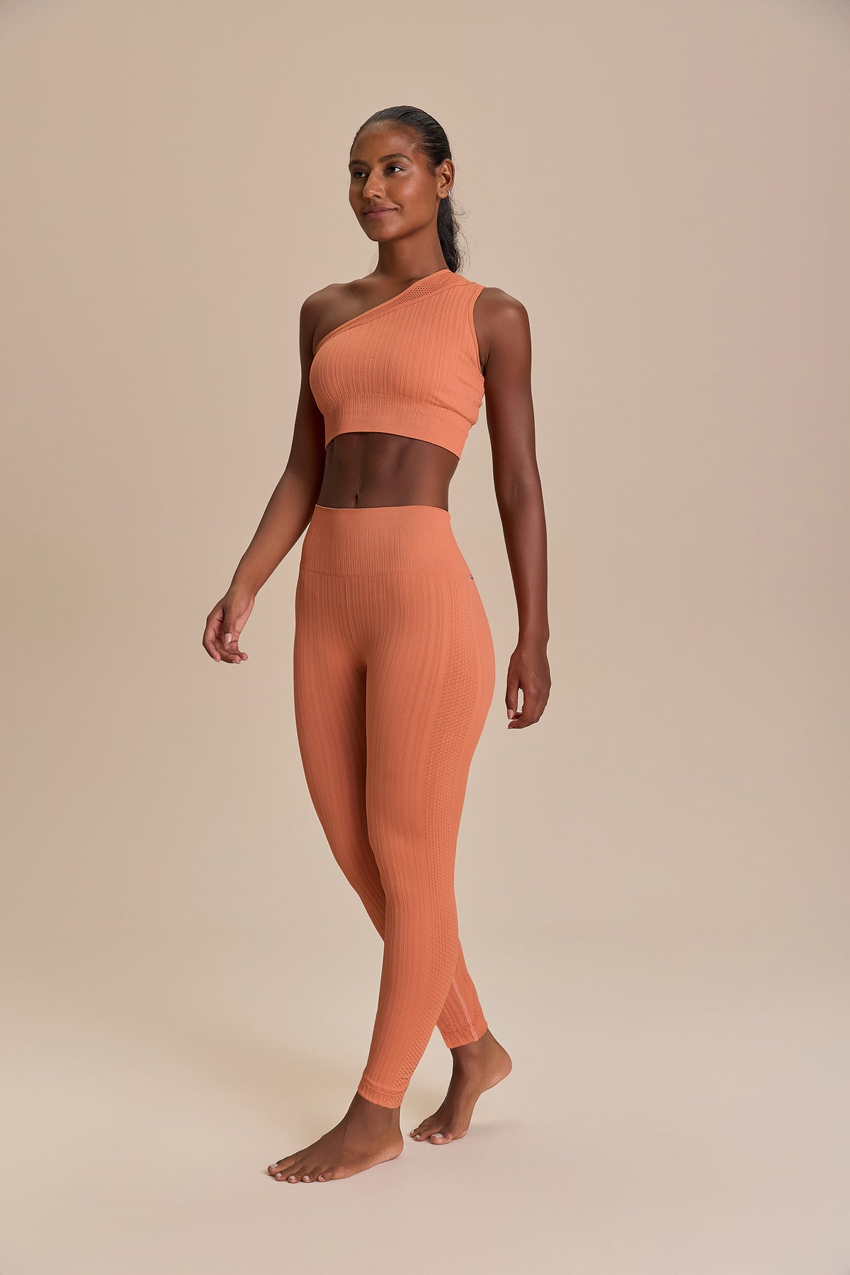 Seamless Pulse One-Shoulder Bra