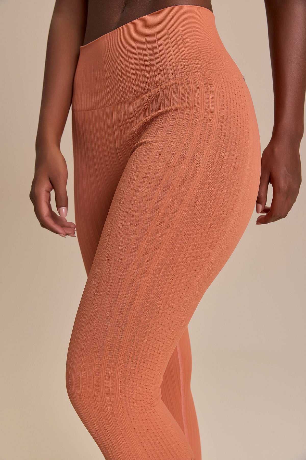 Seamless Pulse Stirrup Leggings