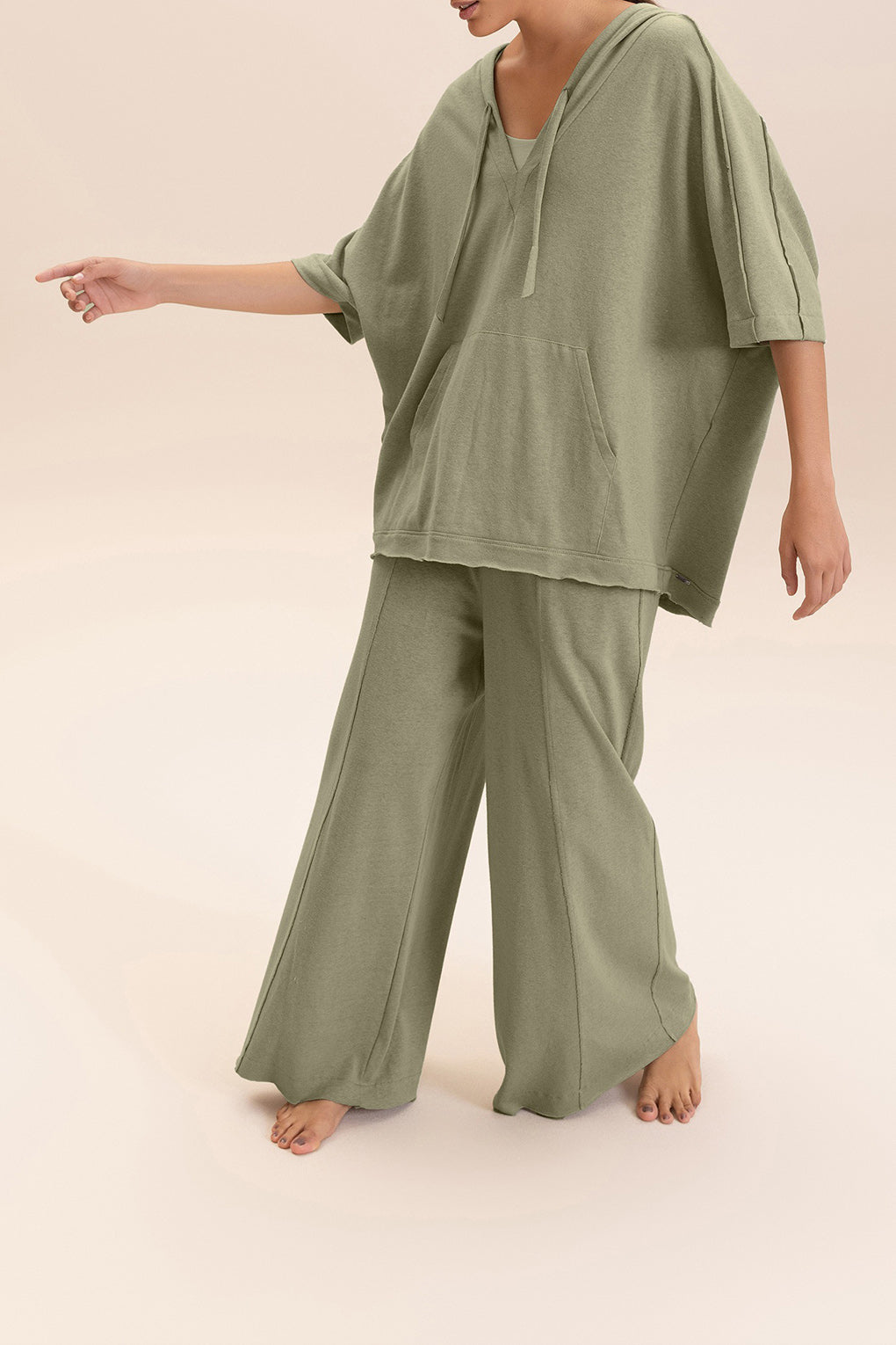 Over Slow Knit Sweatshirt