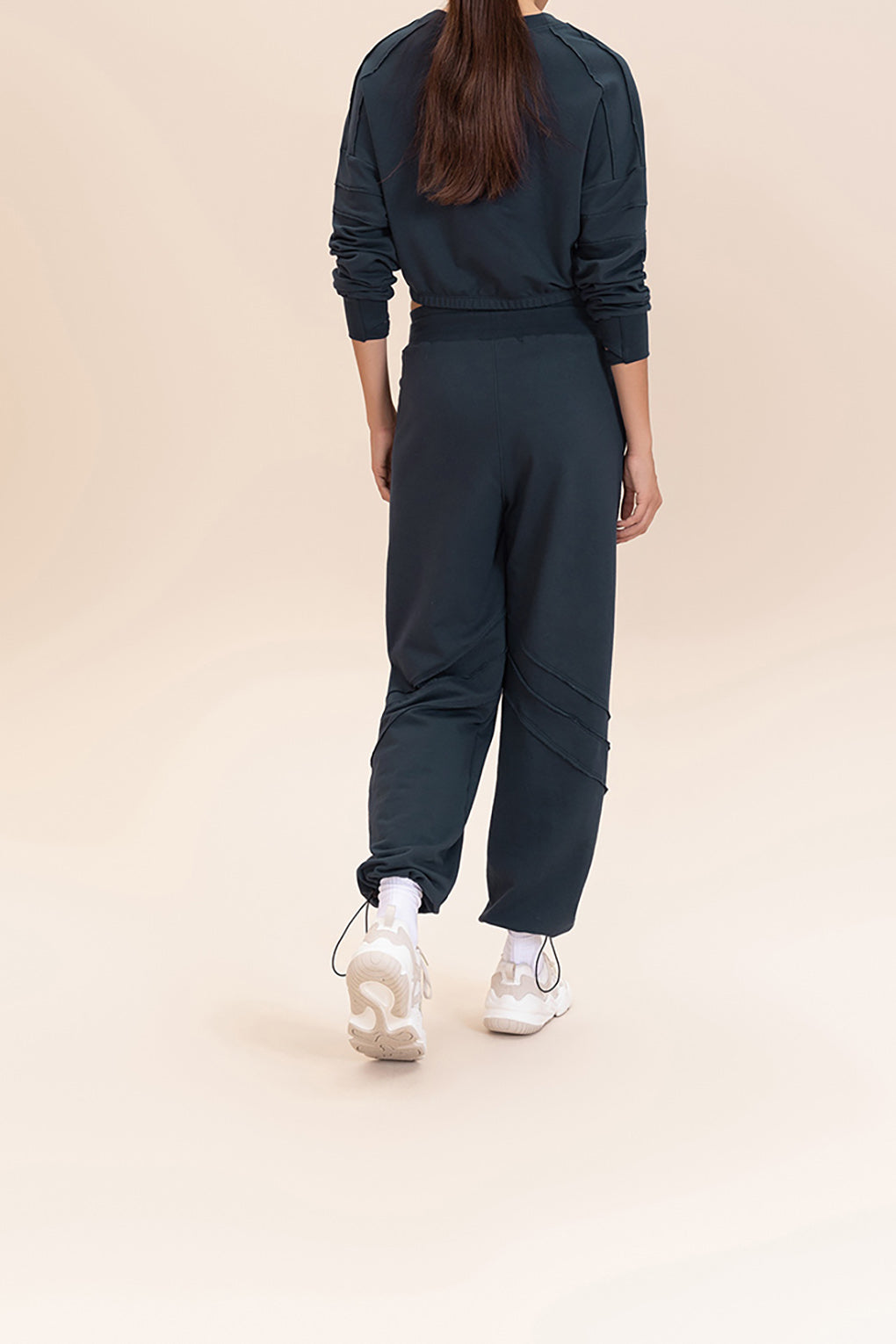 Cropped Cut Jog Sweatshirt