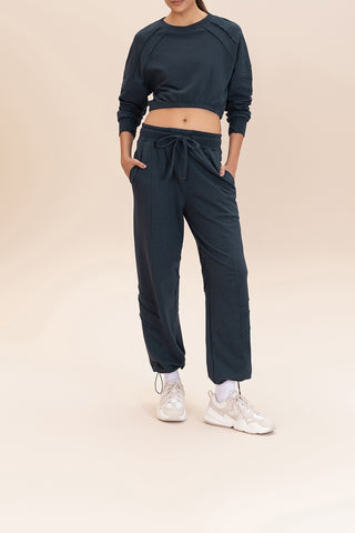 Cropped Cut Jog Sweatshirt