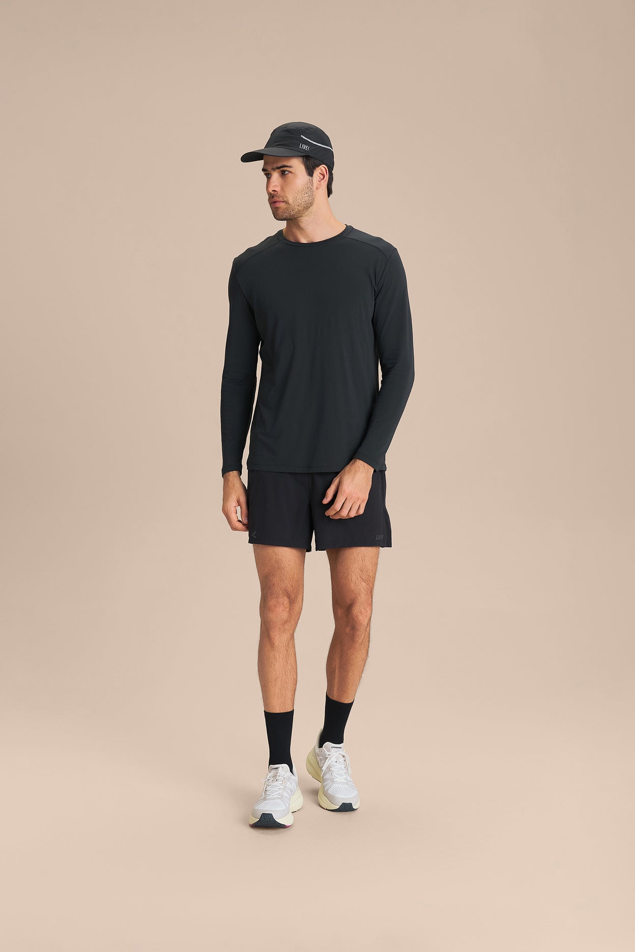 Run Six Pockets 4'' Shorts Men