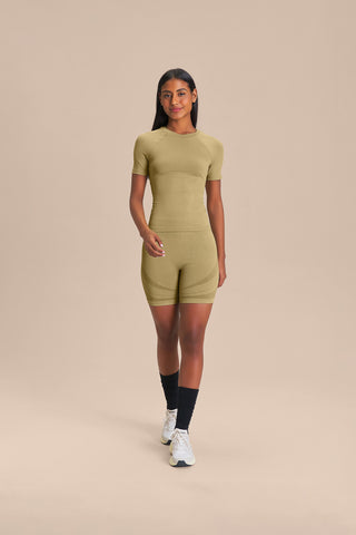 Seamless Breeze Sculpt Short