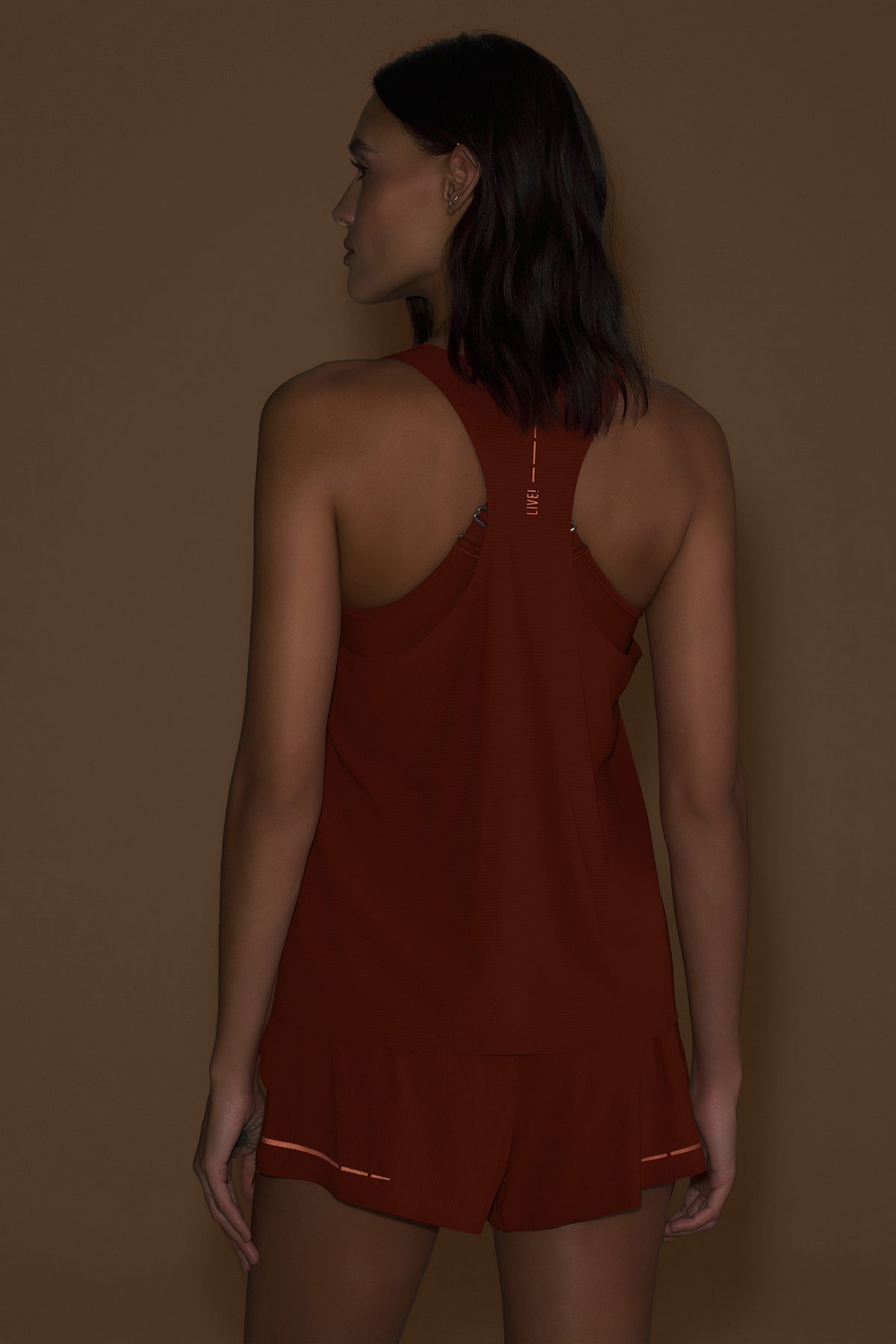 502745_I2140_00VM81_2.jpg