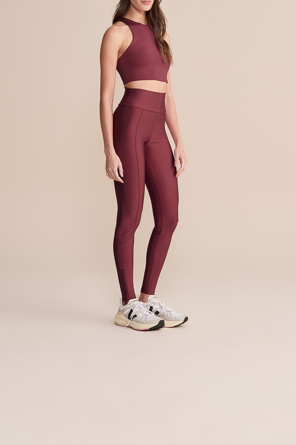 Sinuous Neoprene Shine Sports Bra