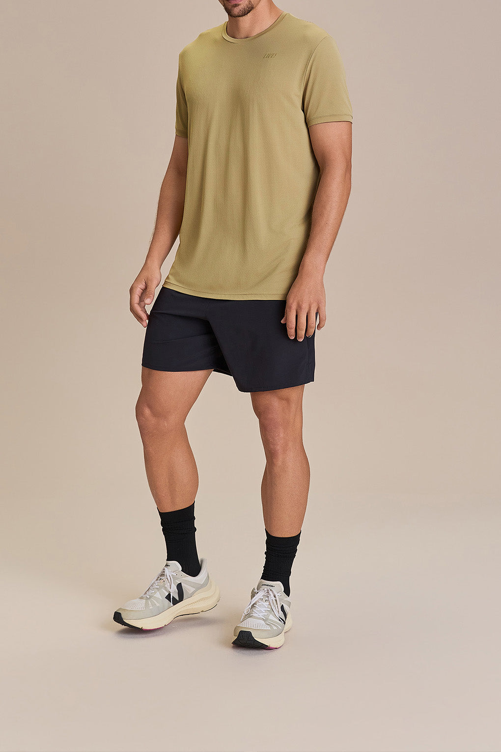 511262_O2340_0VD191_3.jpg